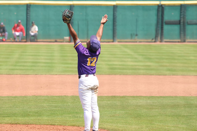 Solid Pitching, Timely Hitting, & Triple Play Helps Cats Advance in MSC Tournament